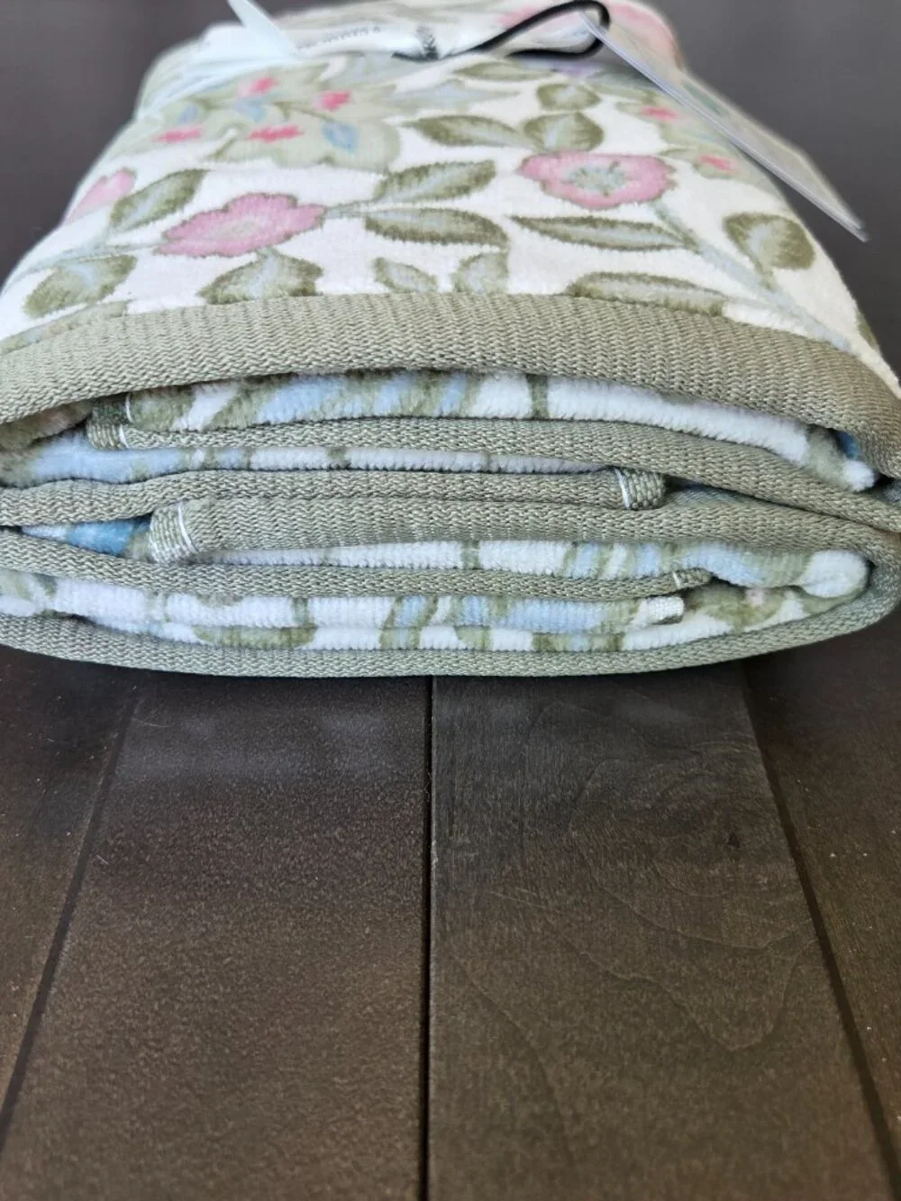 2 Morris & Co. William Morris Wilhelmina Velour HAND Towels Pink/Green NWT